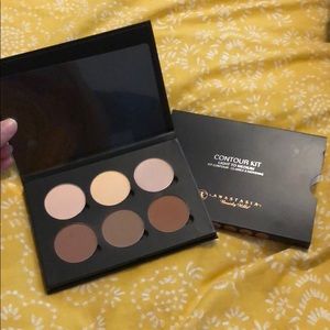Anastasia Beverly Hills contour kit!